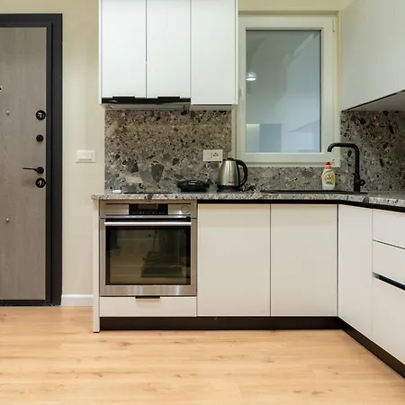 Elite Flats 1 地拉那