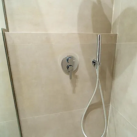 Elite Flats 1 * 地拉那